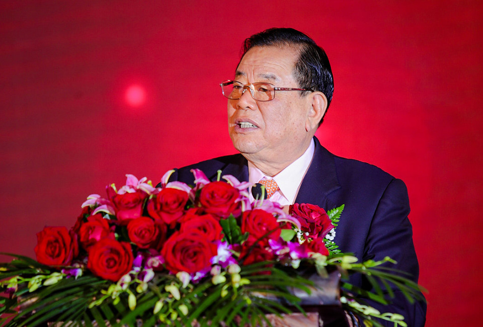 德業(yè)人將用心堅(jiān)守使命,<br>為實(shí)現(xiàn)夢想不懼櫛風(fēng)沐雨、砥礪前行。